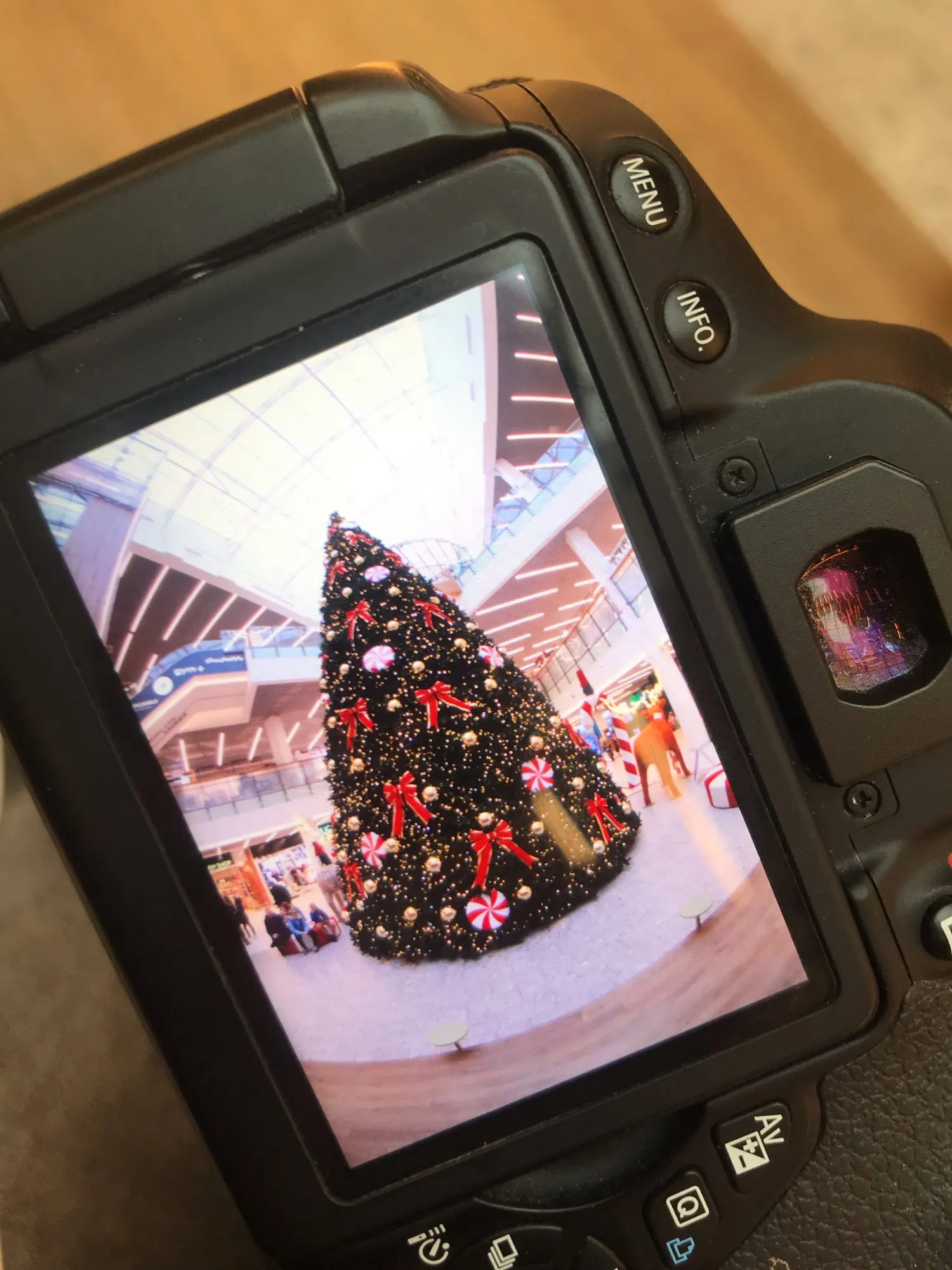 عدسة احترافية 8mm f/3.5 Fisheye واسعة النداء لكاميرات Canon و Nikon view 5