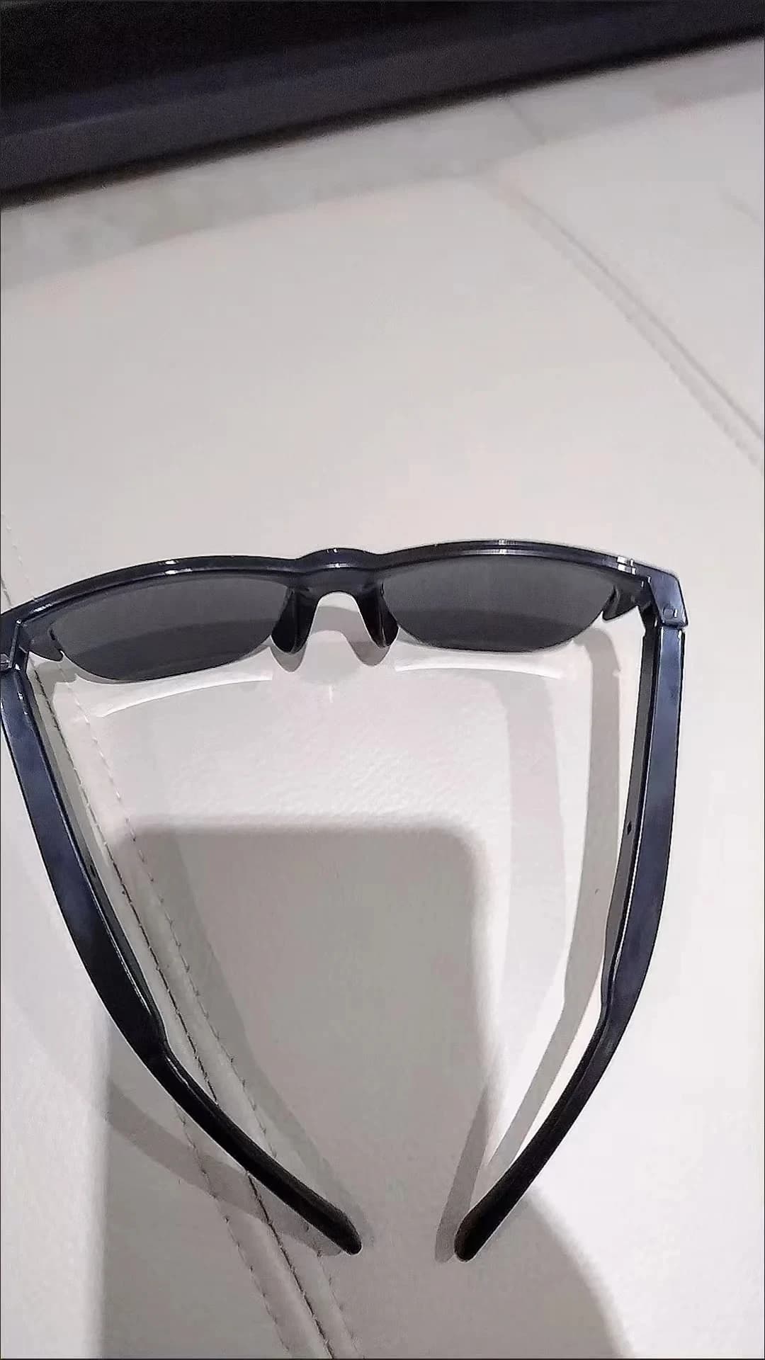 Lenovo Smart Glasses 2026 New AI Translation Bluetooth Conversation Recording Listening To Music Men Women Smart Sunglasses view 2